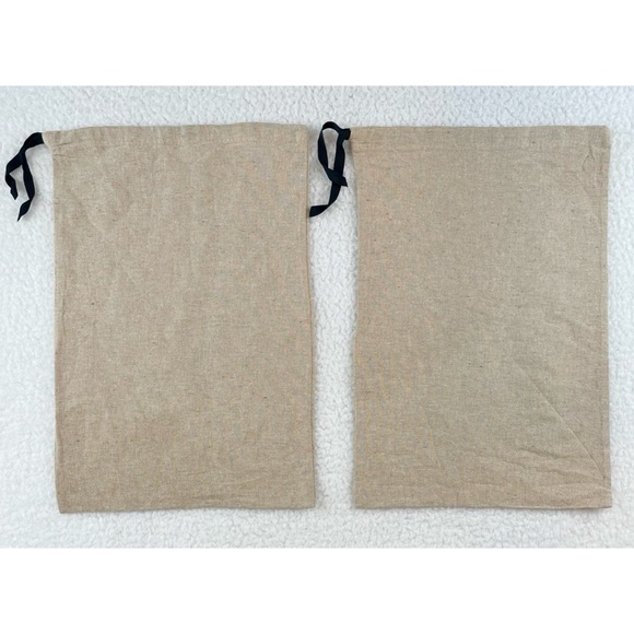 GUCCI • Set of 2 Tan Linen Medium Logo Dust Bags - Picture 3 of 11